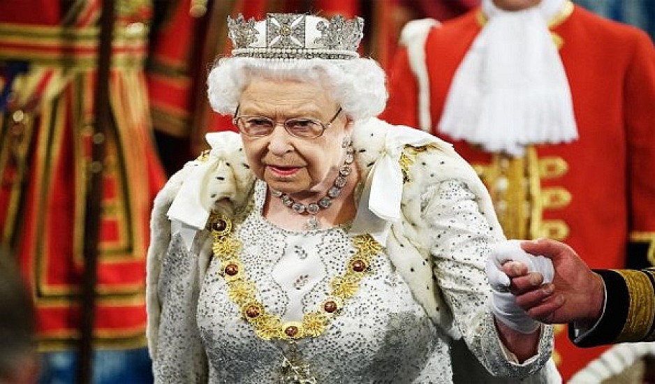 Βρετανία: Η βασίλισσα Ελισάβετ γιόρτασε χωρίς κανονιοβολισμούς τα 94α γενέθλιά της