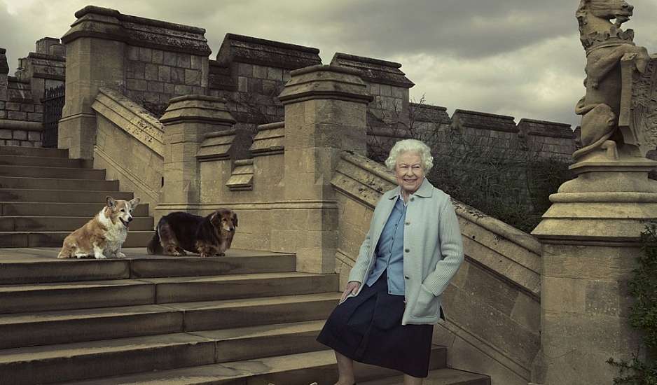Βασίλισσα Ελισάβετ: Τα σκυλιά της βρήκαν νέο σπίτι – Ποιοι θα τα υιοθετήσουν