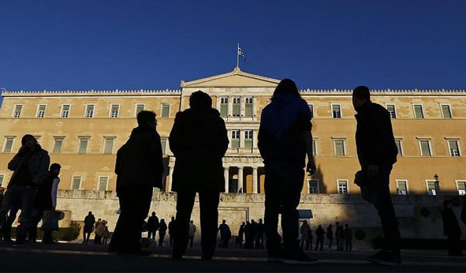 Εκθεση - σοκ: Μείωση πληθυσμού των Ελλήνων κατά 2,5 εκατ. έως το 2050