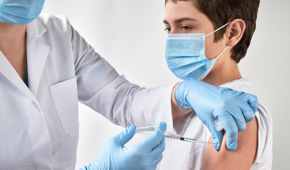 Μίνα Γκάγκα: Νέοι νοσηλεύτηκαν σε ΜΕΘ – Πιθανόν να χρειαστεί τρίτη δόση του εμβολίου