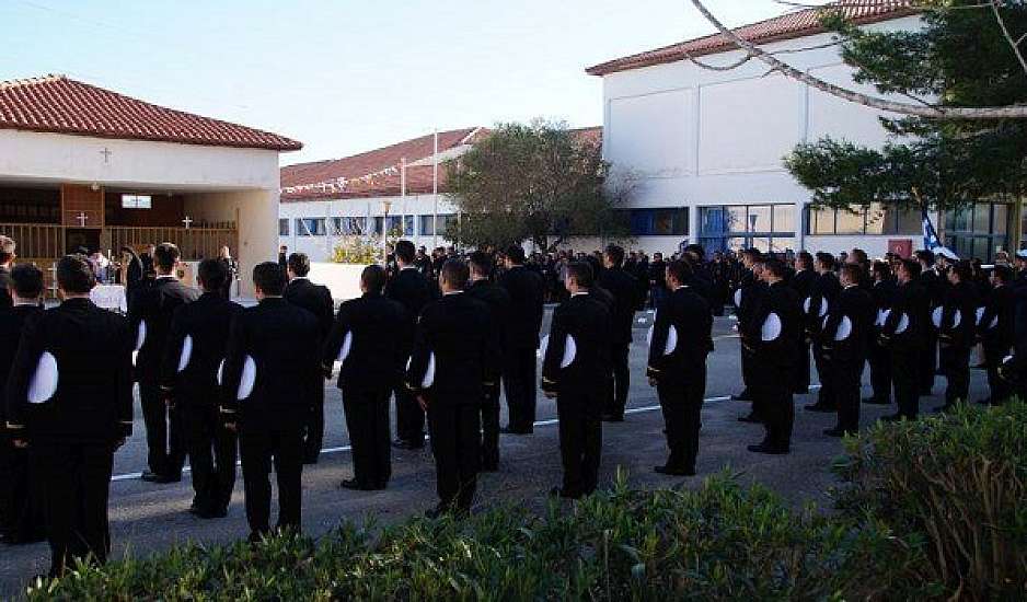 Κορονοϊός: Αναστέλλεται η λειτουργία των δημοσίων σχολών Εμπορικού Ναυτικού