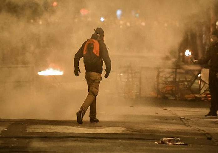 Νέο Ηράκλειο: Τραυματίστηκε σοβαρά 16χρονη σε αντιφασιστική εκδήλωση