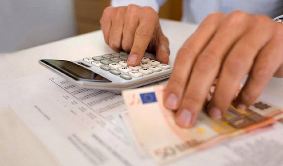 Τρίμηνη αναστολή δόσεων δανείων για όσους πάρουν τα 800 ευρώ αποφάσισαν οι τράπεζες