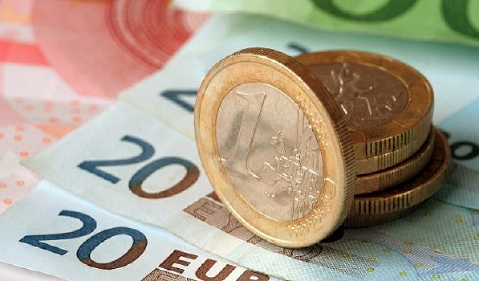 Έκτακτο επίδομα: Ποιοι θα πάρουν δώρο Πάσχα έως 300 ευρώ