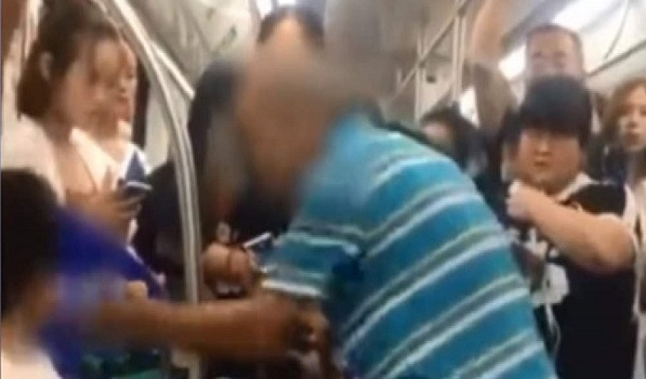 Πανικός σε τρένο: Ηλικιωμένος χτύπησε επιβάτη επειδή δεν του έδωσε τη θέση