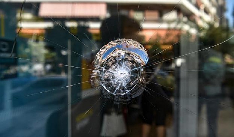 Καισαριανή: Μεταμεσονύχτιες επιθέσεις σε τράπεζες και «Έβερεστ»