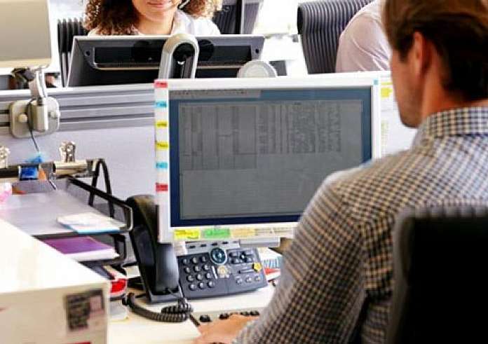 ΔΕΔΔΗΕ: Αίτηση για 305 μόνιμες θέσεις - Σε ποιους αναφέρεται