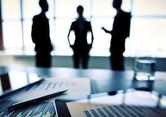 Δημόσιοι υπάλληλοι: Μόνιμες αυξήσεις αντί για δώρα