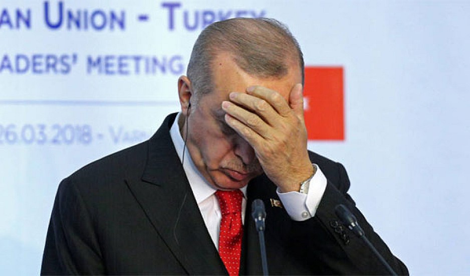 DW: Δύσκολες ημέρες για τον Ερντογάν. Μπορεί και να χάσει τις εκλογές