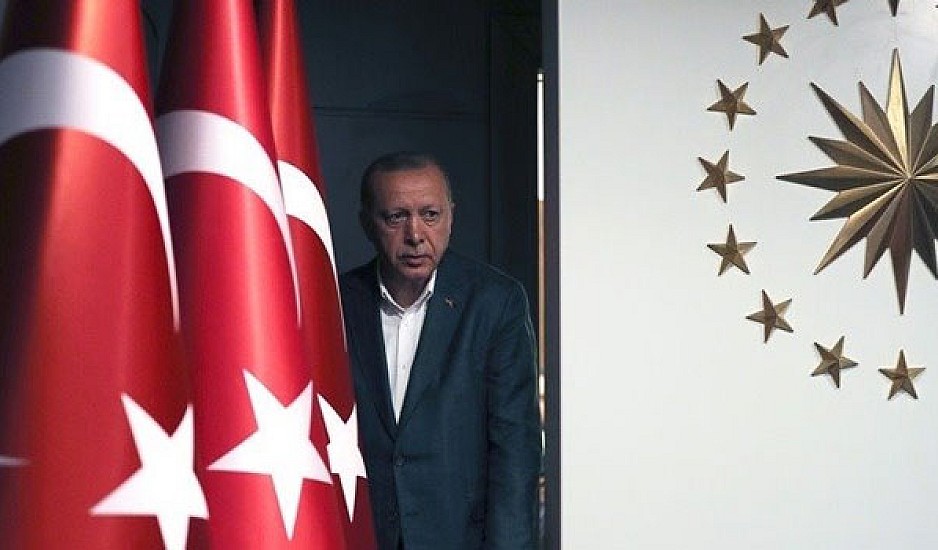 Τουρκικές εκλογές: Ήττα Ερντογάν σε Άγκυρα και Σμύρνη, θρίλερ στην Κωνσταντινούπολη
