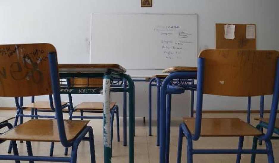 Εισαγγελική παρέμβαση για τον πατέρα μαθητή που εισέβαλε σε σχολείο στα Καλύβια και επιτέθηκε σε καθηγήτρια