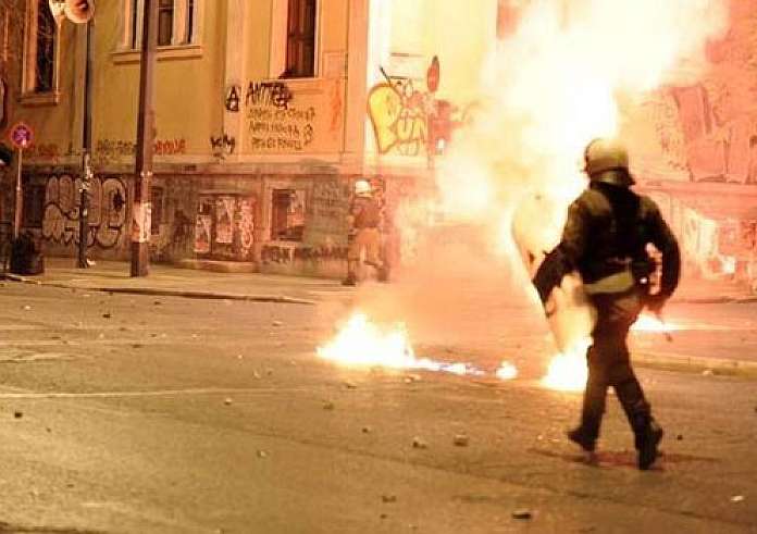 «Πόλεμος» στα Εξάρχεια για την 16χρονη που τραυματίστηκε στο Νέο Ηράκλειο