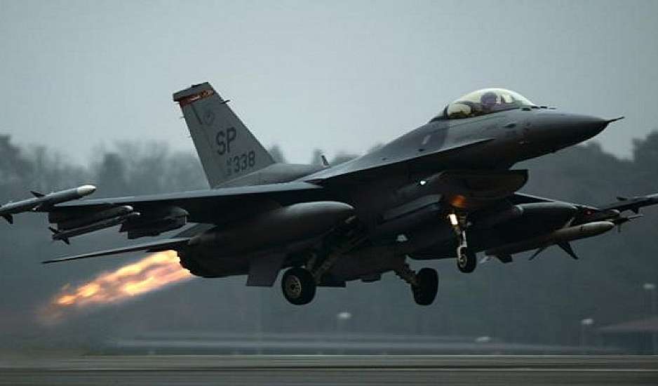 Μίσιγκαν: Συνετρίβη F-16, αναζήτηση για τον πιλότο