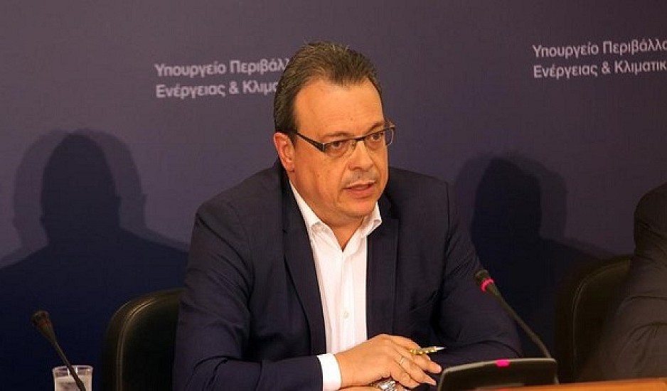 Φάμελλος: Ο Τσίπρας θα μιλήσει στη ΔΕΘ για μείωση φορολογικών και ασφαλιστικών επιβαρύνσεων