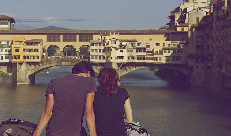 Πρόστιμο ως και 500 ευρώ στους τουρίστες που τρώνε στους δρόμους της Φλωρεντίας