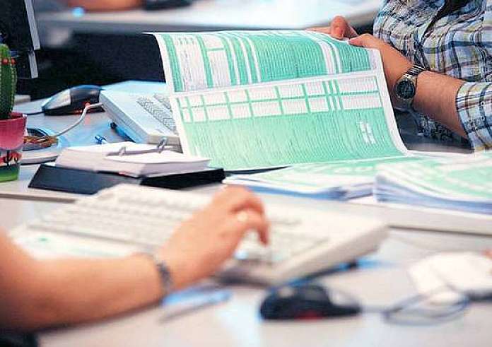 Χωρίς επιπλέον φόρο 7 στα 10 εκκαθαριστικά – Ποιοι πρέπει να βιαστούν στις φορολογικές δηλώσεις