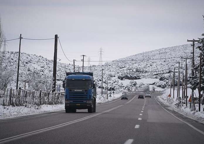 Καιρός: Νέο κύμα κακοκαιρίας με καταιγίδες, θυελλώδεις ανέμους και χιόνια