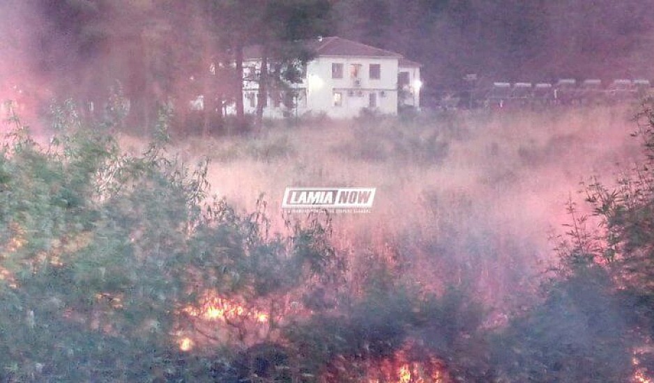 Λαμία: Συναγερμός από φωτιά κοντά στο hotspot των Θερμοπυλών