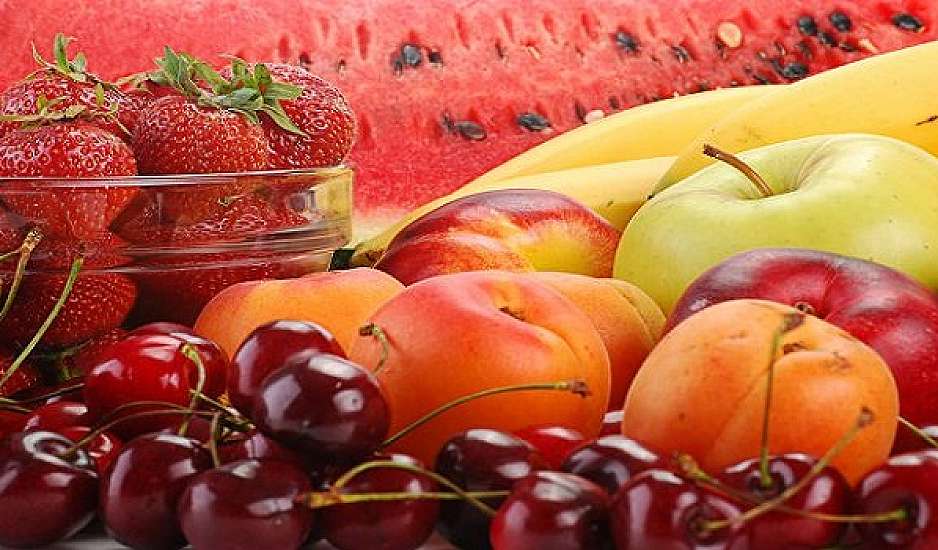 Αυτός είναι ο σωστός τρόπος για να πλένετε τα φρούτα και τα λαχανικά