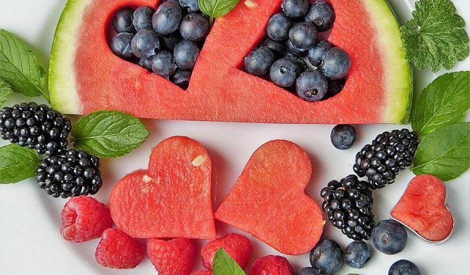 Το καλοκαιρινό φρούτο που προστατεύει από τον καρκίνο του μαστού και τον διαβήτη