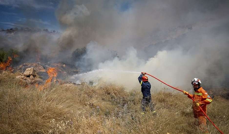 Φωτιά Ρέθυμνο: Εκκενώνεται το χωριό Κόρακας