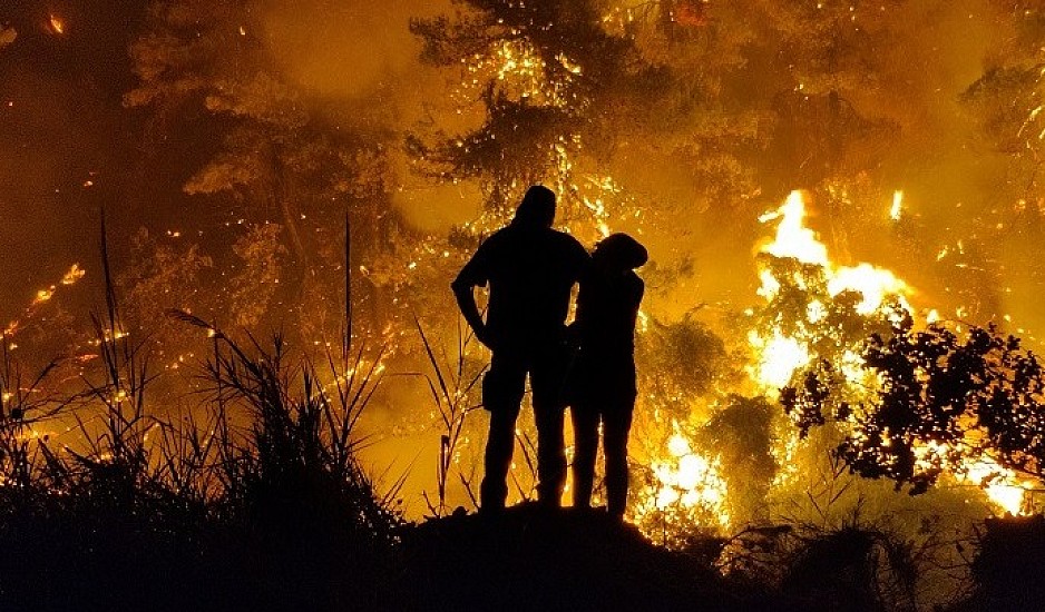 Εθνική τραγωδία στην Χιλή: Μεγαλώνει ο απολογισμός των νεκρών από τις πυρκαγιές – Δείτε τα βίντεο