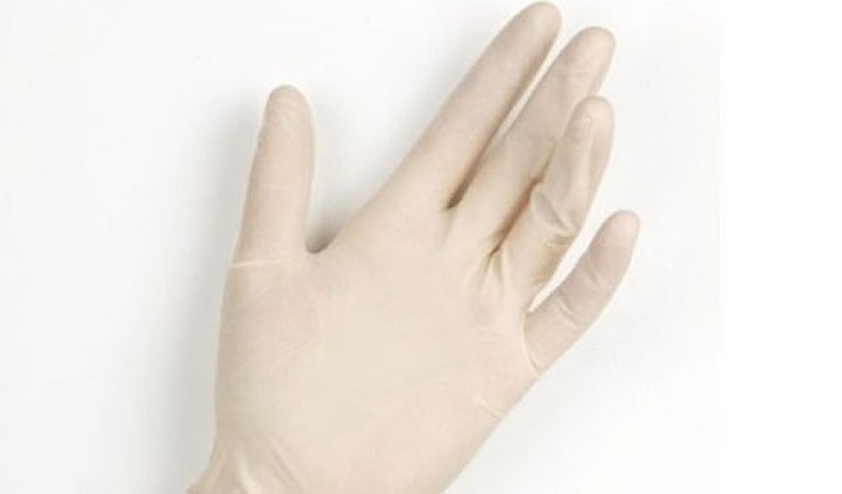 Τσιόδρας: Πρέπει να χρησιμοποιούμε γάντια μίας χρήσης;