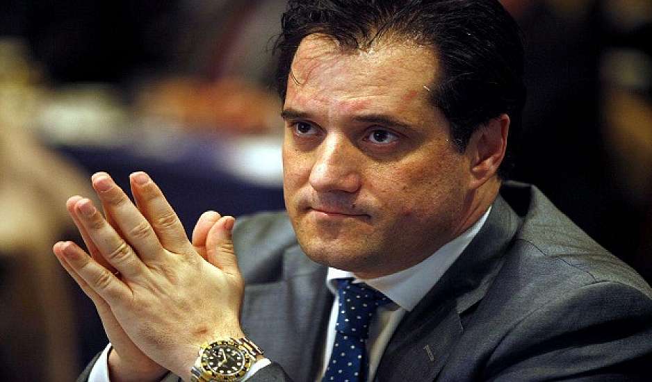 Γεωργιάδης: Εντός Νοεμβρίου το δεύτερο κύμα μειώσεων στις χρεώσεις των τραπεζικών υπηρεσιών