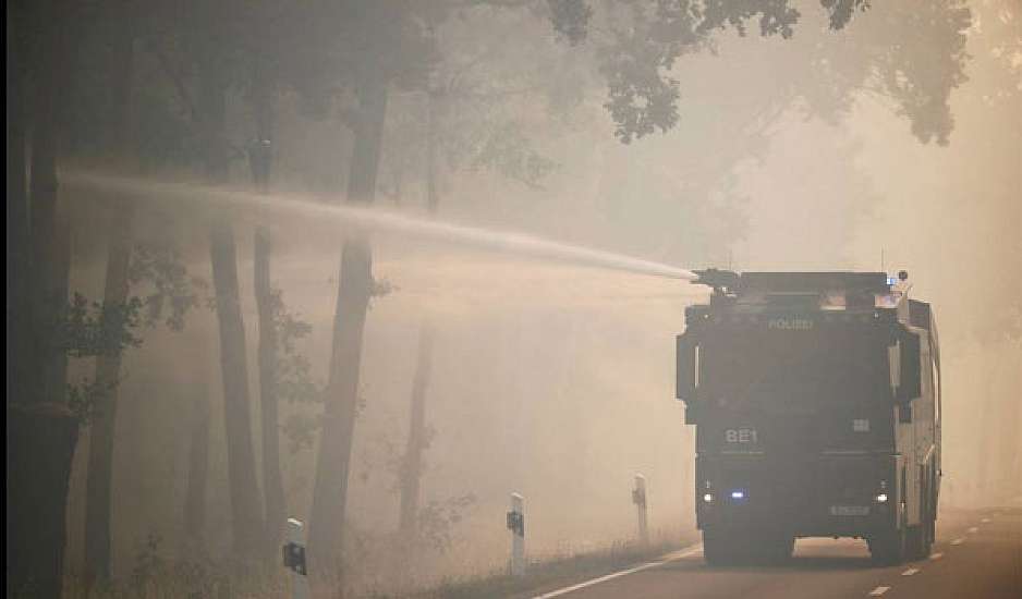 Γερμανία: Δασική πυρκαγιά απειλεί χωριά στα περίχωρα του Βερολίνου