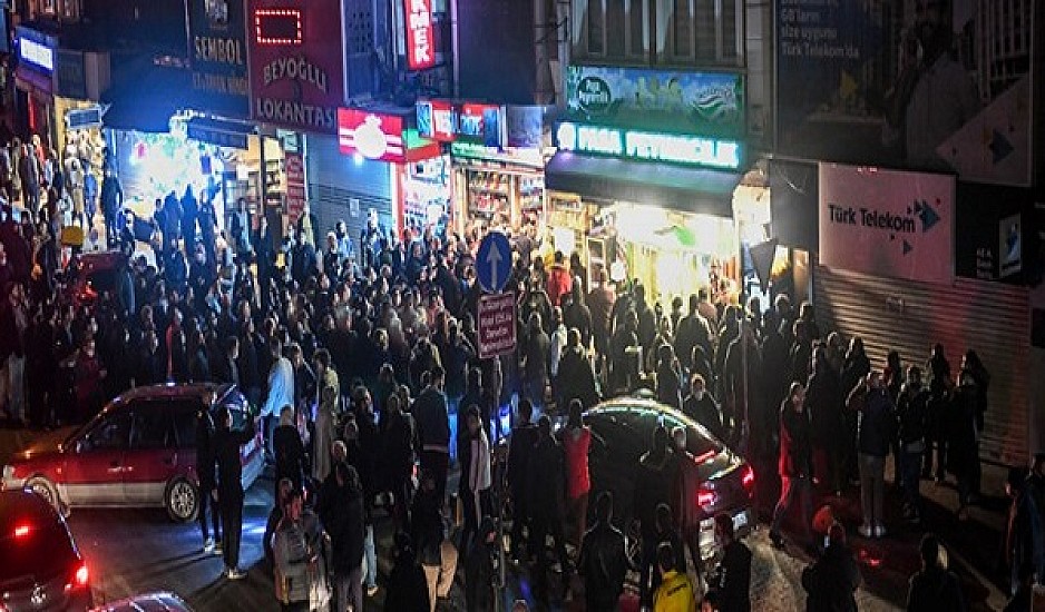 Κορονοϊός: Εικόνες πανικού και χάους στην Τουρκία μετά το ξαφνικό lockdown
