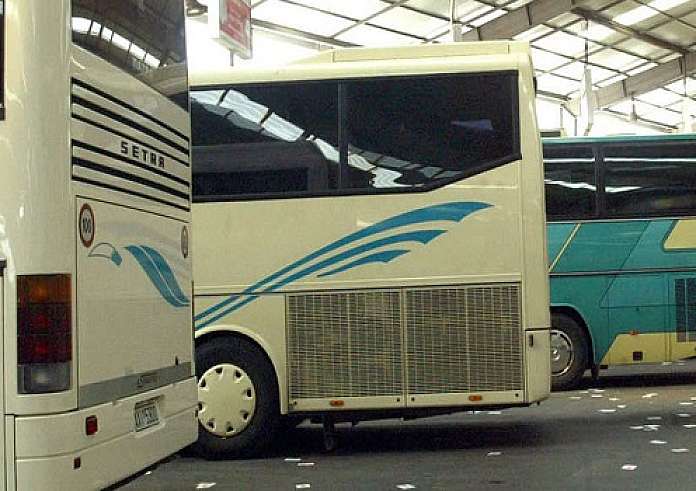 Φωτιά σε λεωφορείο του ΚΤΕΛ που εκτελούσε το δρομολόγιο Αθήνα-Θεσσαλονίκη