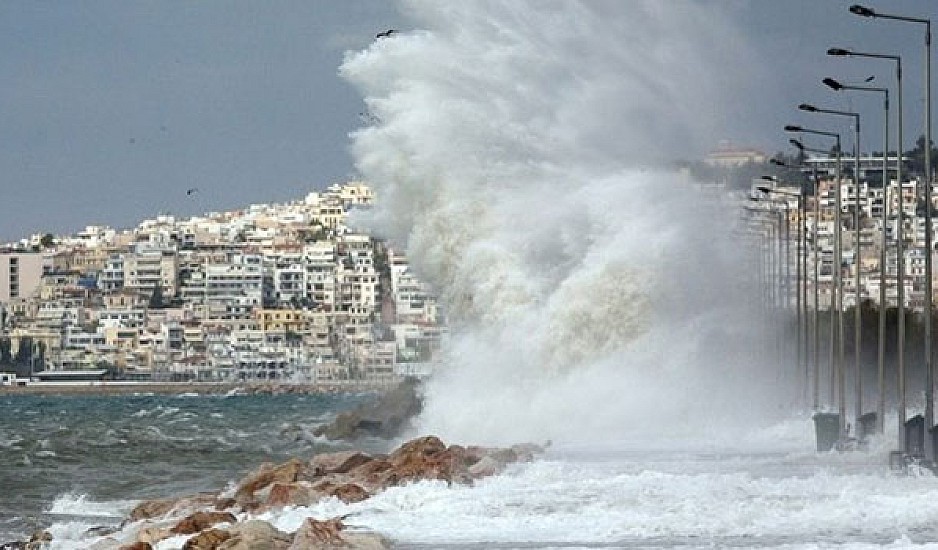 Χιόνια στην Κρήτη και θυελλώδεις άνεμοι στα ανατολικά ηπειρωτικά και το Αιγαίο