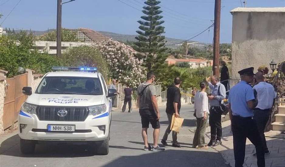 Κύπρος: Περιέλουσε τρεις ανθρώπους με βενζίνη και τους έβαλε φωτιά – Νεκρός ο δράστης και ένας 79χρονος