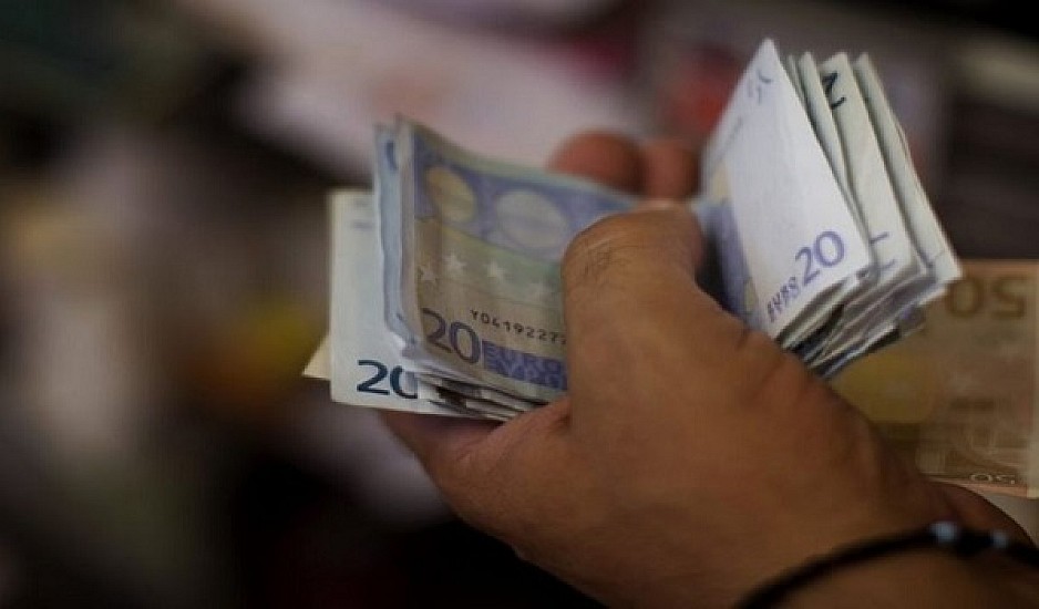 Λάρισα: Διαρρήκτες ξήλωσαν απορροφητήρα και βρήκαν 10.000 ευρώ