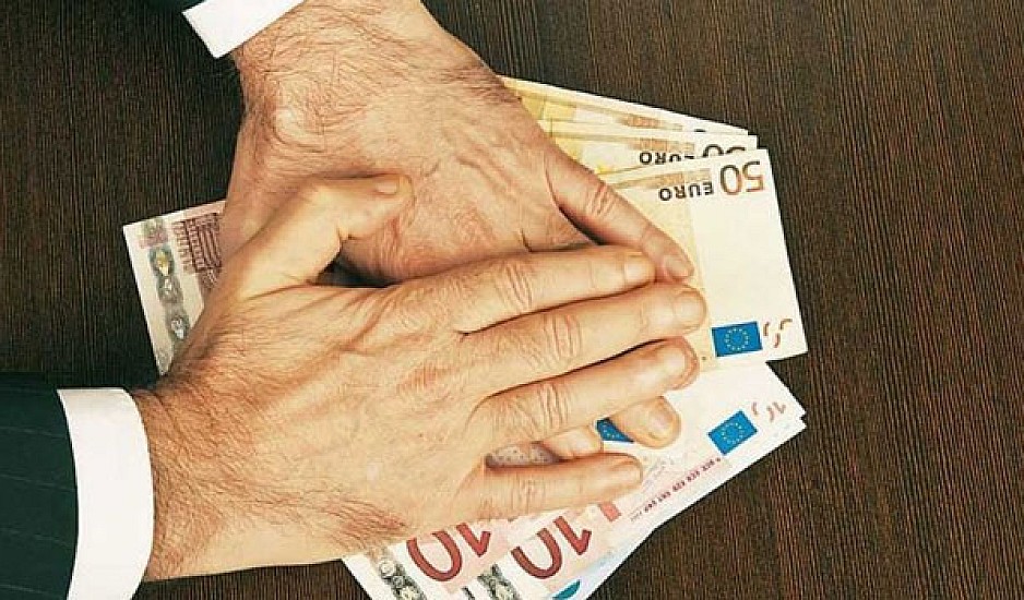 Πώς θα γίνει η καταβολή των 400 ευρώ σε μακροχρόνια ανέργους του ΟΑΕΔ