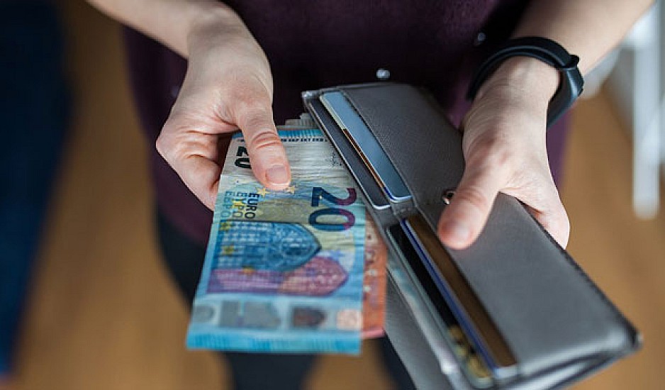 Κορονοϊός: Ποιοι μακροχρόνια άνεργοι θα πάρουν τα 400 ευρώ και πώς