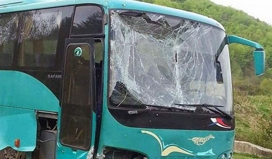 Φωτιά σε τουριστικό λεωφορείο με 51 επιβάτες στην Ηγουμενίτσα