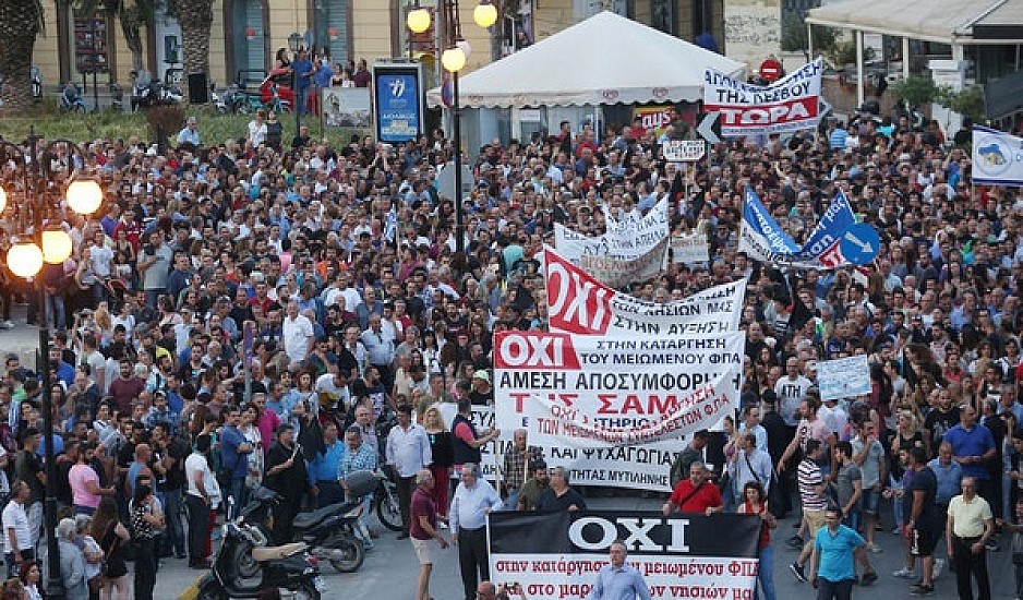 Προσφυγικό: Απεργιακός ξεσηκωμός σήμερα σε Λέσβο και Χίο