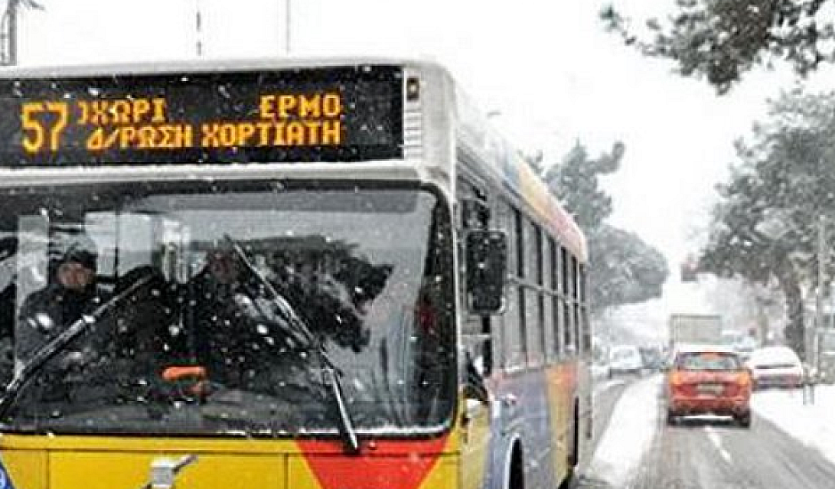 Θεσσαλονίκη: Προβλήματα στην κίνηση των λεωφορείων λόγω χιονόπτωσης