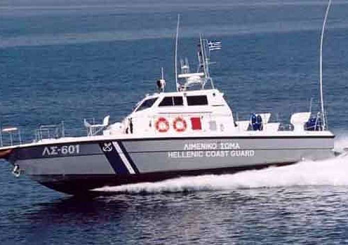Μυτιλήνη: Χειροπέδες σε Ρώσο διακινητή Αφρικανών μεταναστών από την Τουρκία