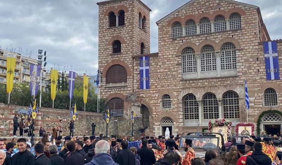 Θεσσαλονίκη: Αντιδράσεις ιερέων για την ισχυρή αστυνομική παρουσία στον Άγιο Δημήτριο