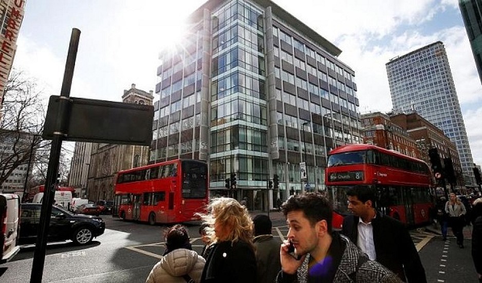 Λονδίνο: Υποπτο δέμα κοντά στα κεντρικά γραφεία της Cambridge Analytica