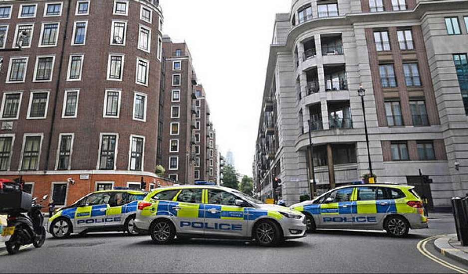 Λονδίνο: Εκκενώθηκε κατάστημα στην Oxford Street – Αναφορές για άντρα με μαχαίρι