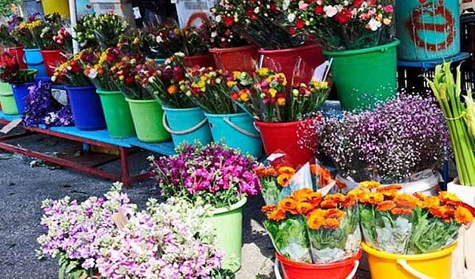 Επιτρέπεται από αύριο η πώληση ανθών και φυτών στις λαϊκές αγορές