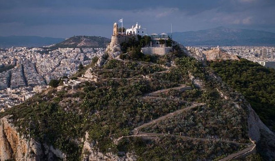 Δήμος Αθηναίων: Αλλάζει όψη ο λόφος του Λυκαβηττού