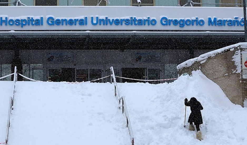 Μαδρίτη: Γιατρός έτρεξε 17 χλμ μέσα στο χιόνι για πάει στο νοσοκομείο