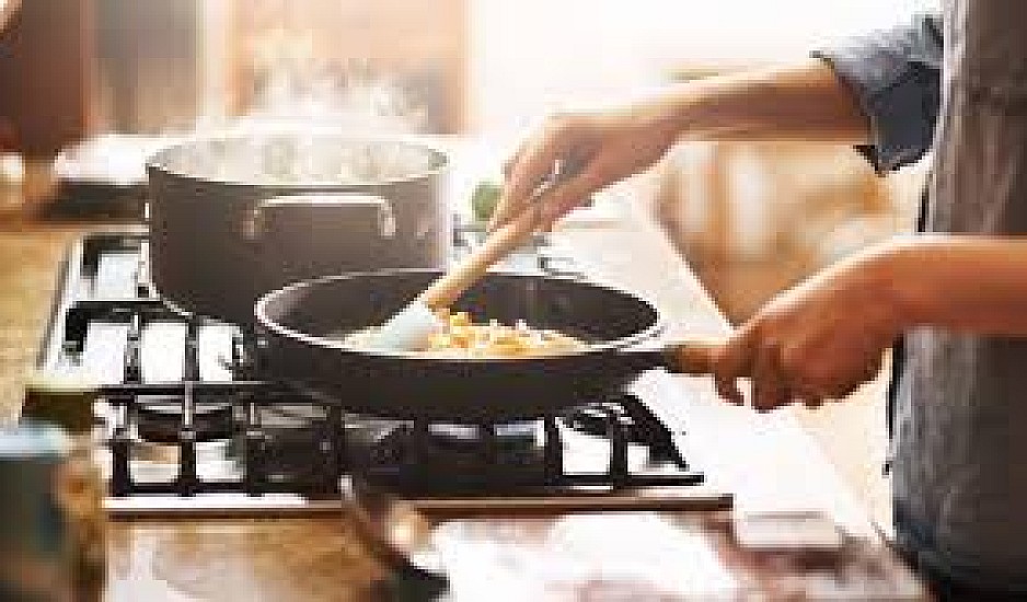 Μαγείρεμα: Ποια σημεία της κουζίνας είναι γεμάτα μικρόβια