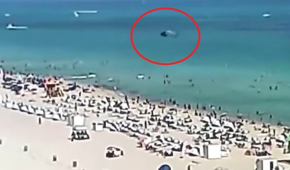 Ελικόπτερο έπεσε στην παραλία του Μαϊάμι δίπλα από λουόμενους