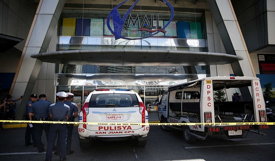 Φιλιππίνες: Πυροβολισμοί και ομηρία σε εμπορικό κέντρο στη Μανίλα