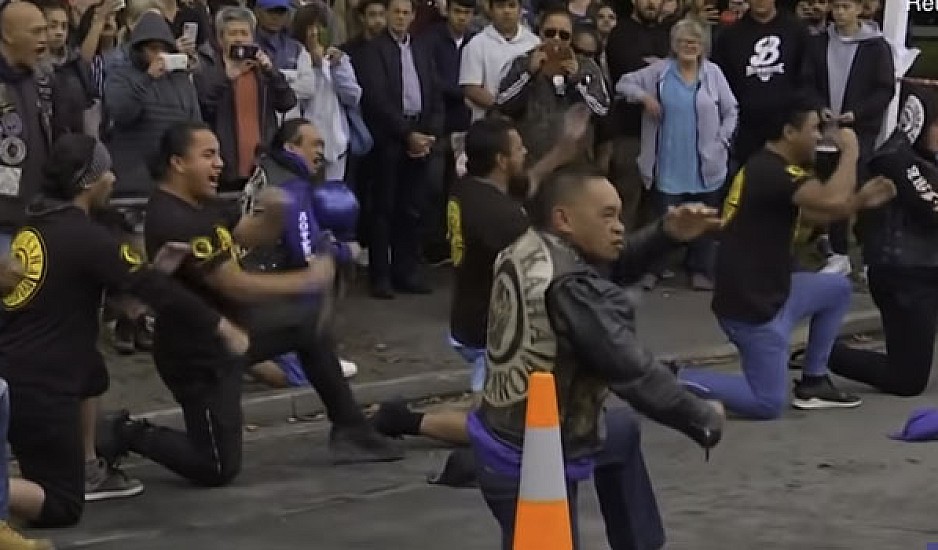 Μαορί τίμησαν τα θύματα της Νέας Ζηλανδίας με τον παραδοσιακό χορό Χάκα